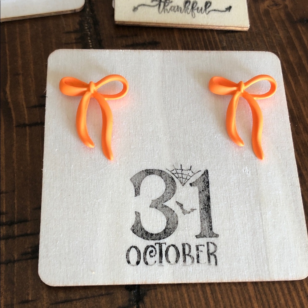 Halloween/Fall Earring bundle - Picture 2 of 6